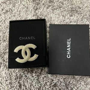 Chanel brooche